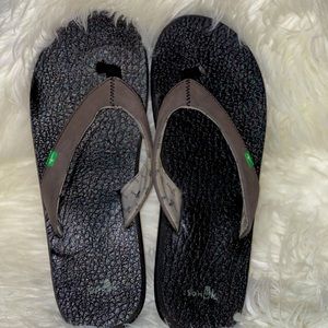 Sanuk Flip Flops